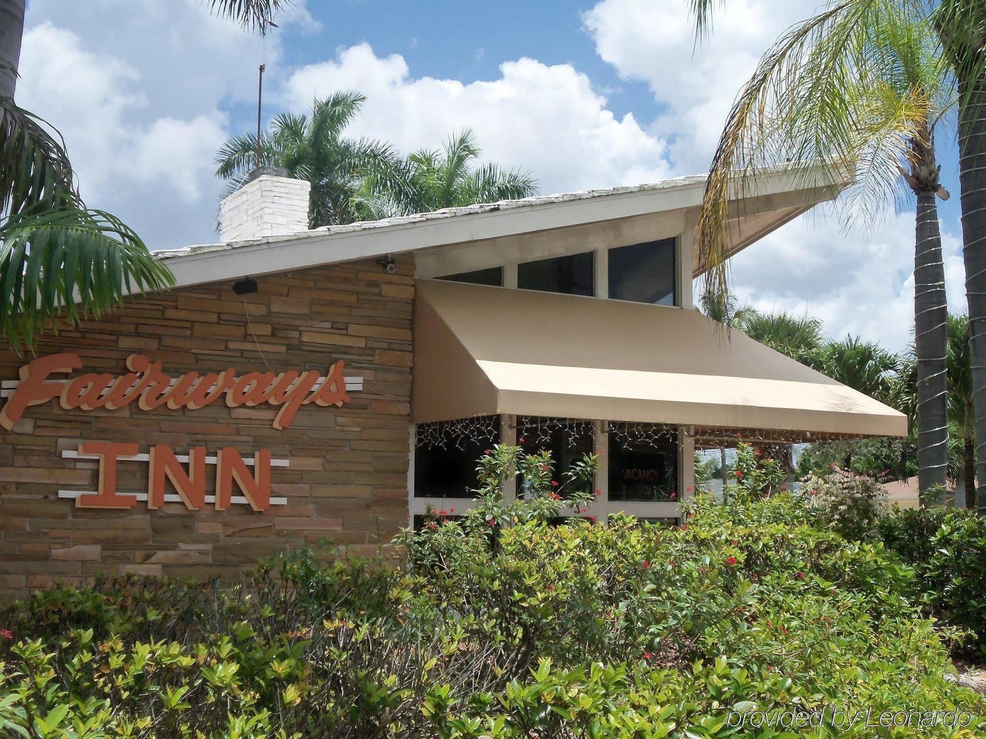 The Fairways Inn Of Naples Exterior photo