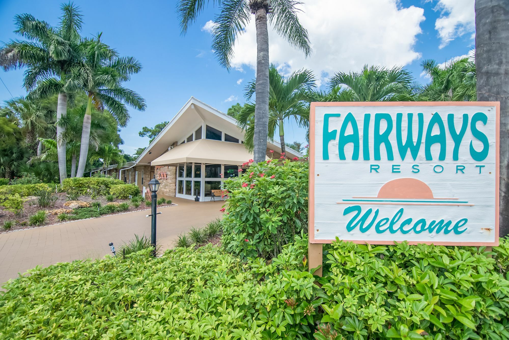 The Fairways Inn Of Naples Exterior photo